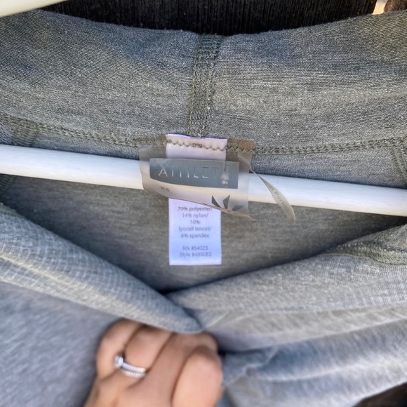 Athleta hooded shirt xs - Picture 2 of 5